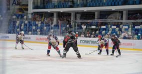 Хоккейная команда «Оружейник» провела заключительный матч Ночной хоккейной лиги сезона 2023/2024